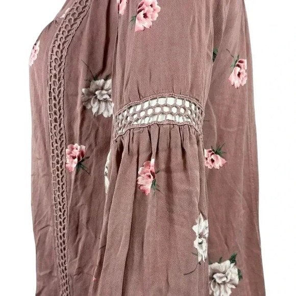 Torrid Dusty rose floral print top size 00/10-medium/large - Picture 7 of 9